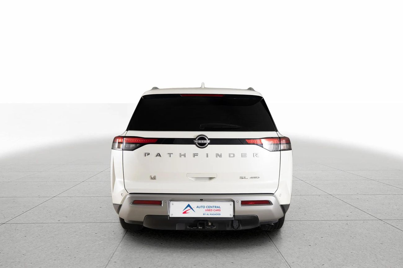 Nissan Pathfinder SL 3.5L (260 HP) 4WD SL 3.5