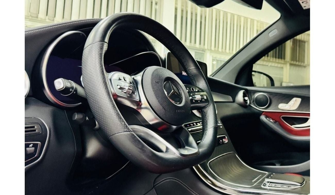 Mercedes-Benz GLC 300 4MATIC GCC .. Warranty .. GLC300 .. Coupe .. Original Paint ..
