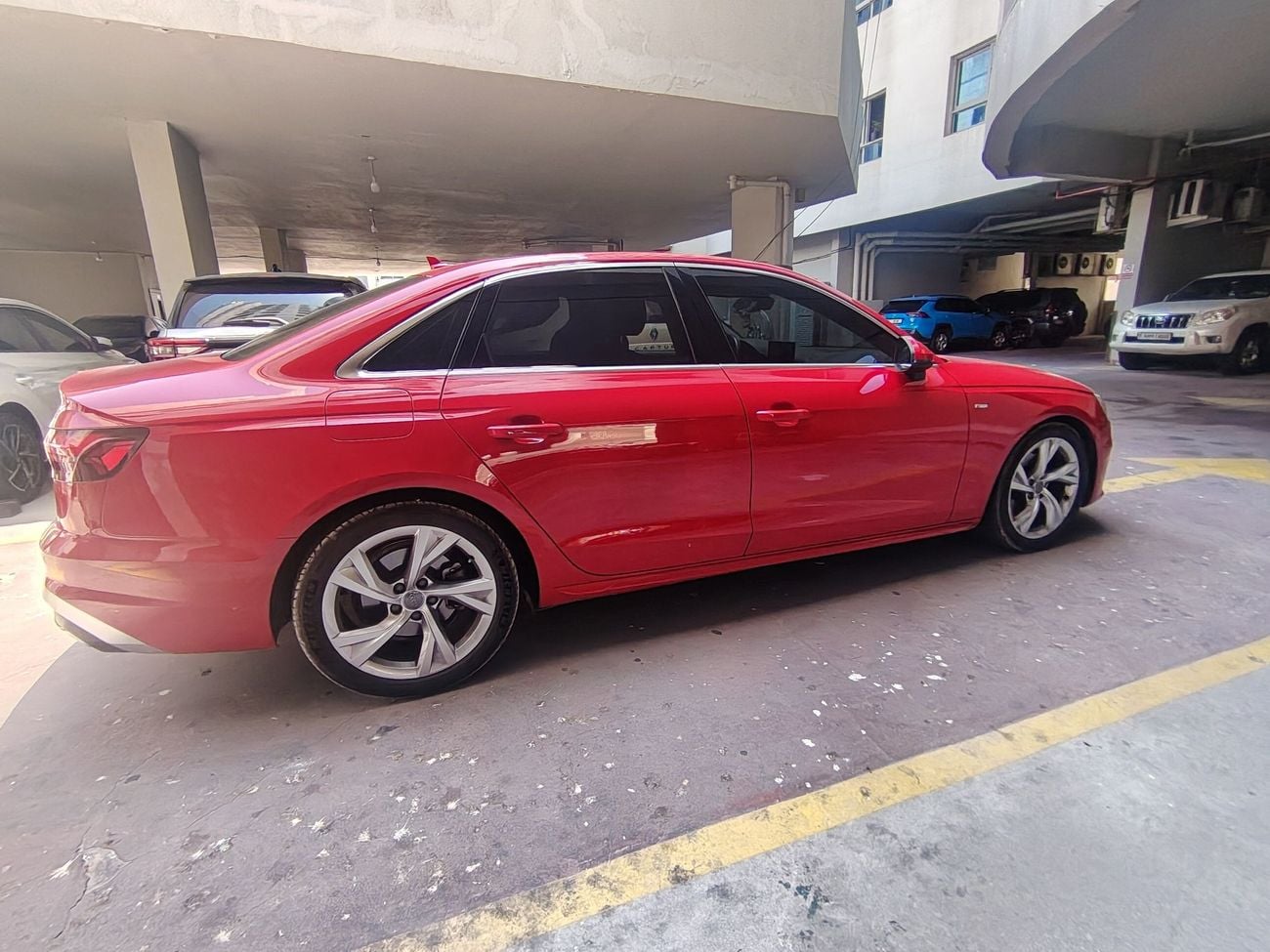 أودي A4 35 TFSI S-LINE