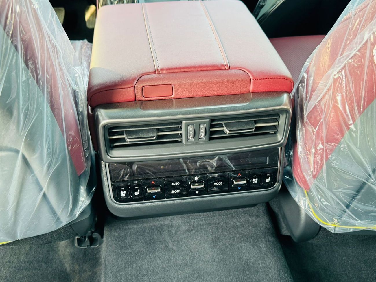 Lexus LX 600 LEXUS 600 SIGNATURE 3.5L TWIN TURBO PTR F/O A/T BLACK 2025