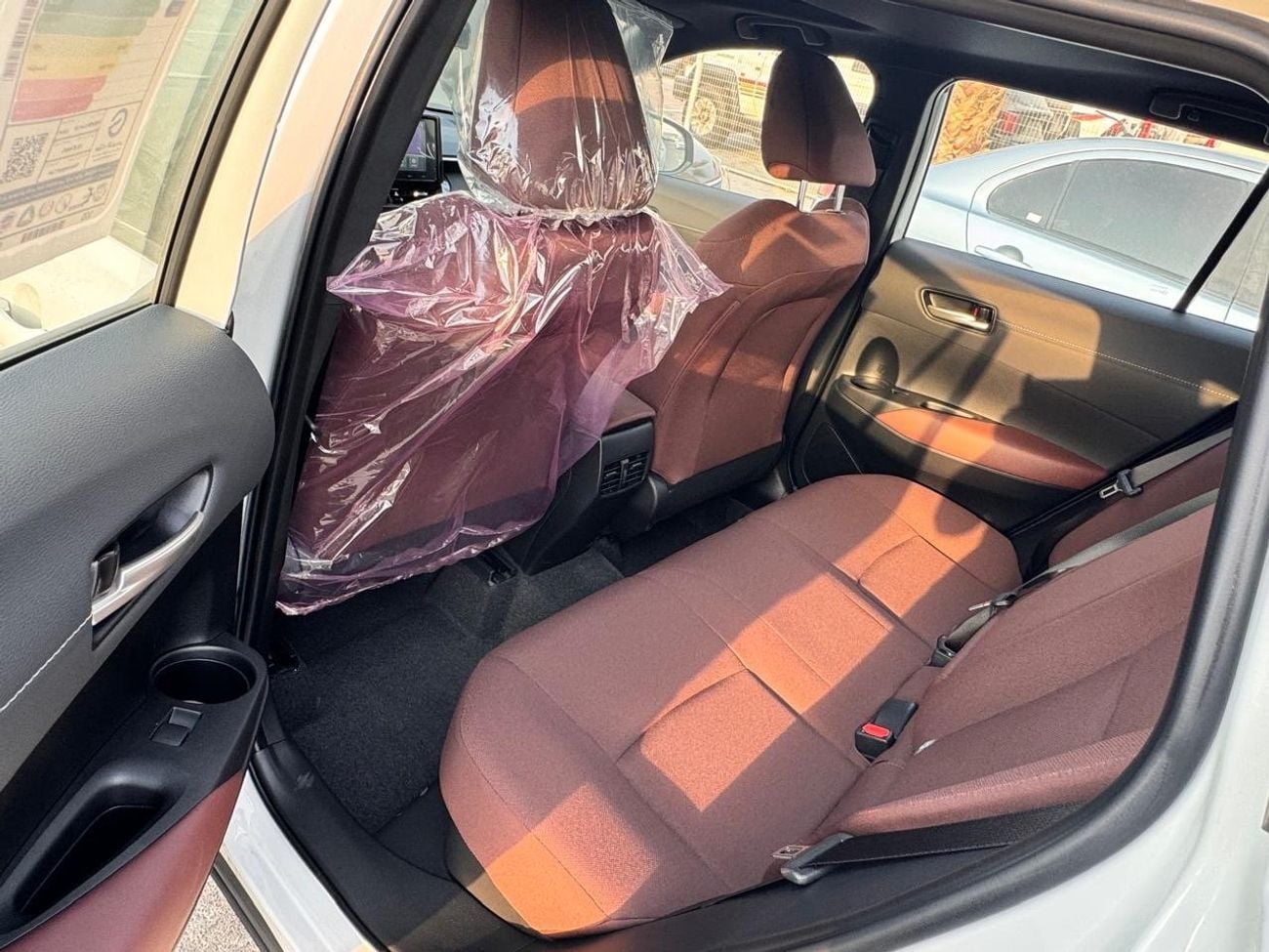 تويوتا كورولا كروس LTD HEV Corolla cross  1.8 L hybrid  2025 YM Sunroof  Medium option  GCC spec