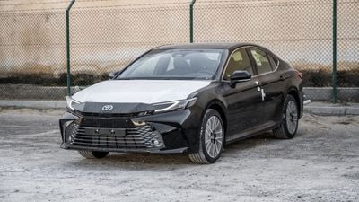 تويوتا كامري CAMRY 2.5 GLE (NEUTRAL BLACK INSIDE BLACK) 2026