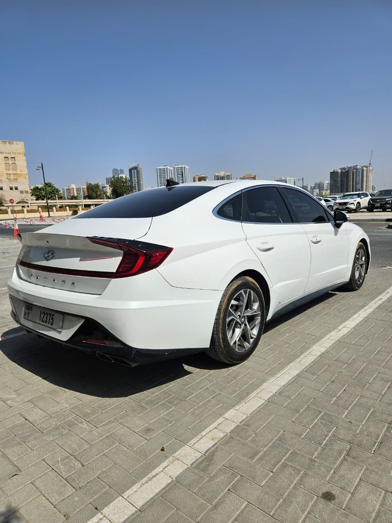 Hyundai Sonata Mid option 2.5L