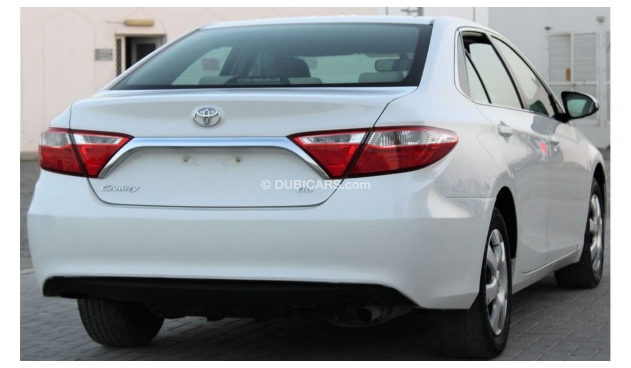 Toyota Camry GL GL GL Toyota Camry 2016 GCC in excellent condition without accidents