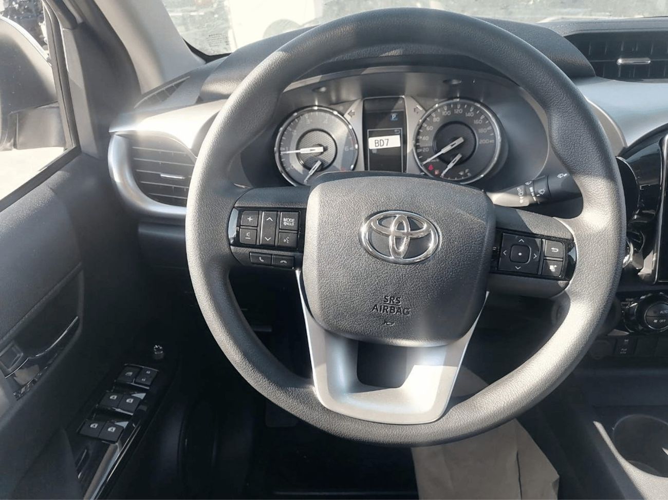 تويوتا هيلوكس ECT0129 - 2025 Toyota Hilux DC GLX - 2.4L Diesel Auto Grey