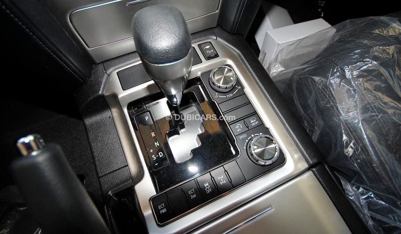 Toyota Land Cruiser LC200  GXR V8 4.5L Diesel