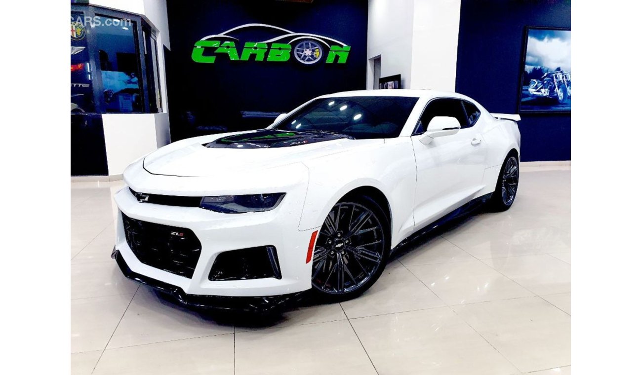 شيفروليه كامارو ZL1 V8 SUPERCHARGED - GCC - 2018 - UNDER WARRANTY- (2,880 AED PER MONTH)