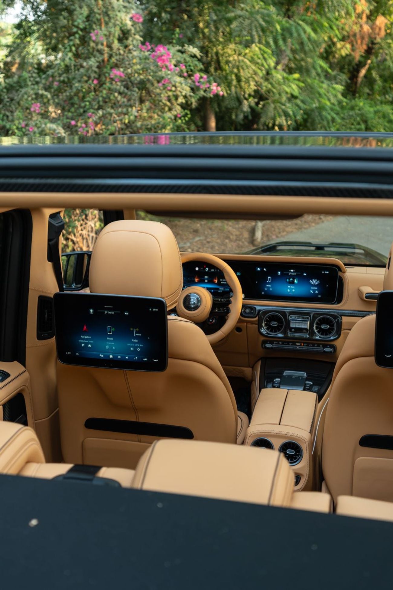 مرسيدس بنز G 63 AMG G800 BRABUS CABRIOLET 2027 واحد من 50 على مستوى العالم