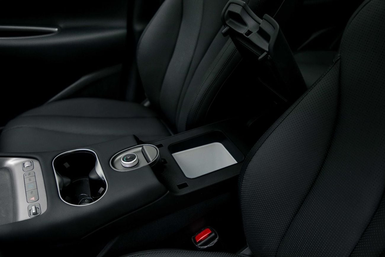 بي واي دي سيليون 06 Navigation Plus EV - Grey Inside Black | Export Price