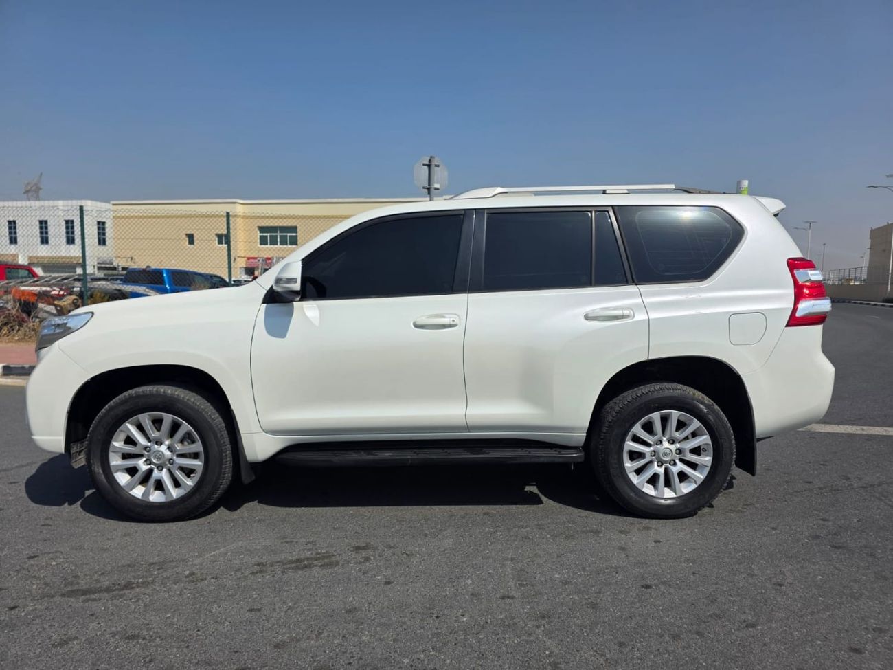 Toyota Prado ONLY FOR EXPORT LEFT HAND DRIVE GCC SPECS