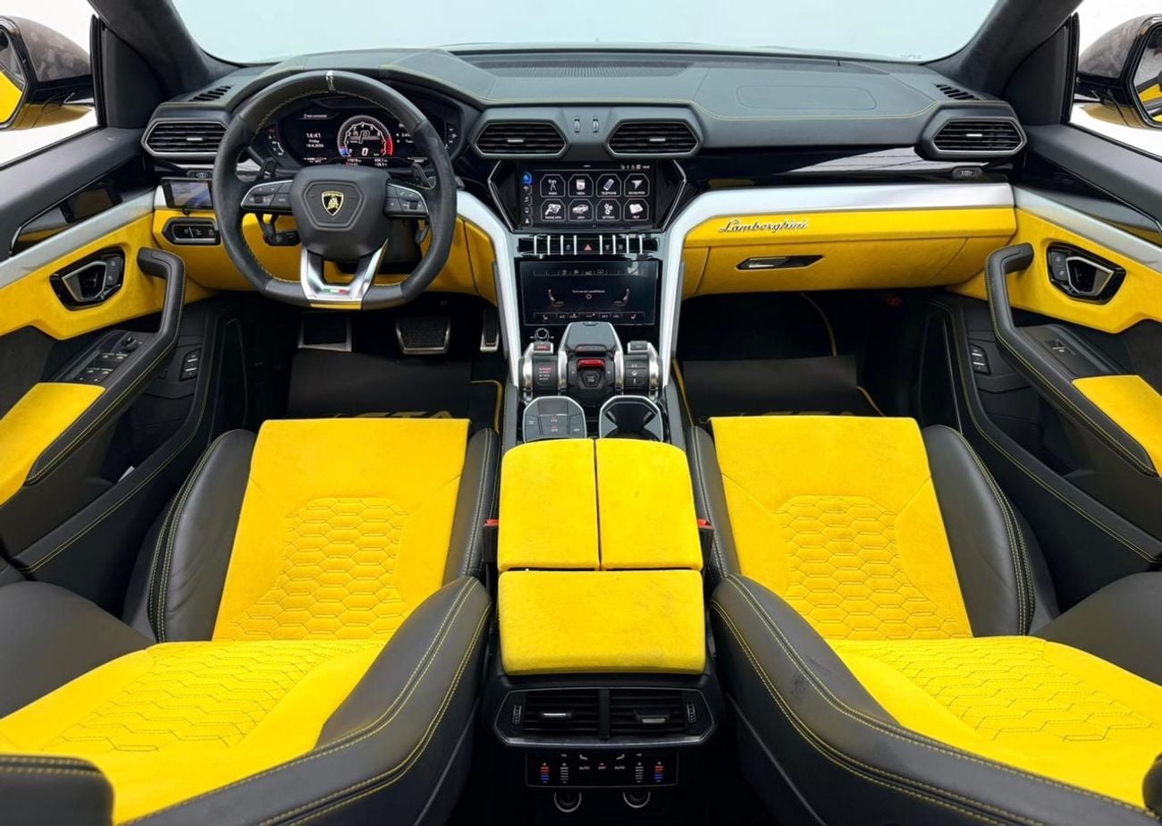 لامبورغيني اوروس STD 2020 Lamborghini Urus, Warranty, Full Lamborghini Service History, Very Low Km, Japanese