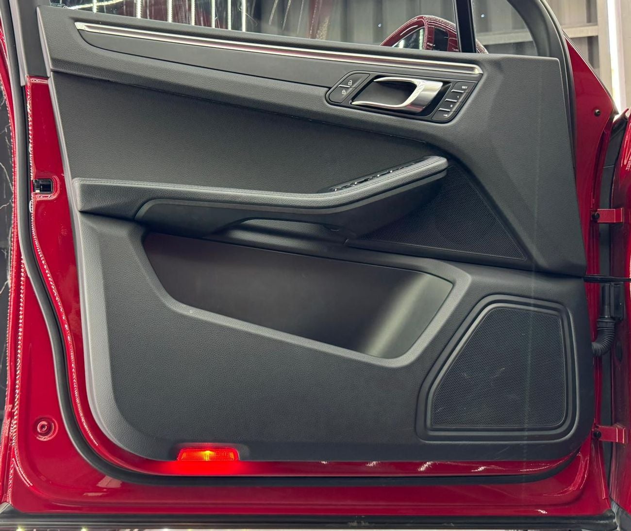 Porsche Macan Std 2.0L (252 HP)