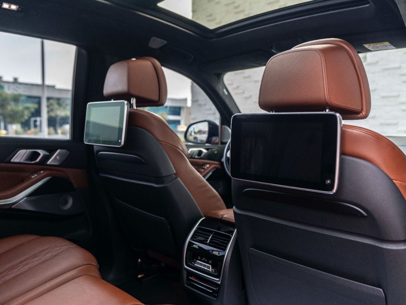 بي أم دبليو X7 M50i 4.4L (523 HP)