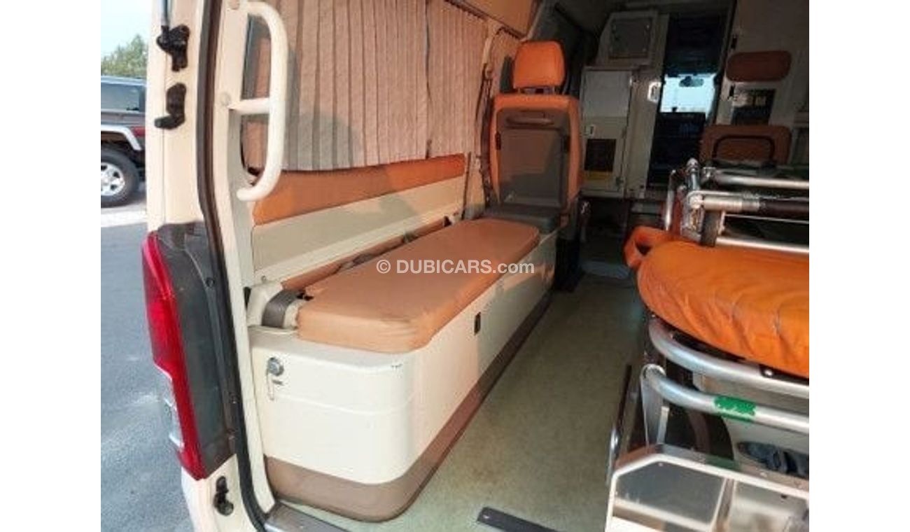 تويوتا هاياس TOYOTA HIACE VAN RIGHT HAND DRIVE(PM16273)