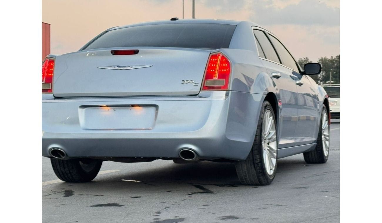 كرايسلر 300C In excellent condition and requires no expenses