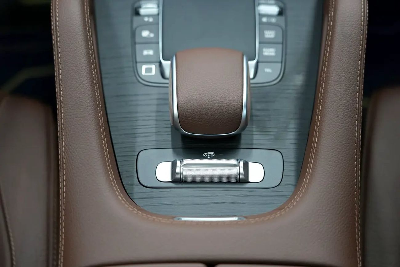 مرسيدس بنز GLE 450 GLE 450 SUV | GCC 0km | Agency Warranty | AMG Package