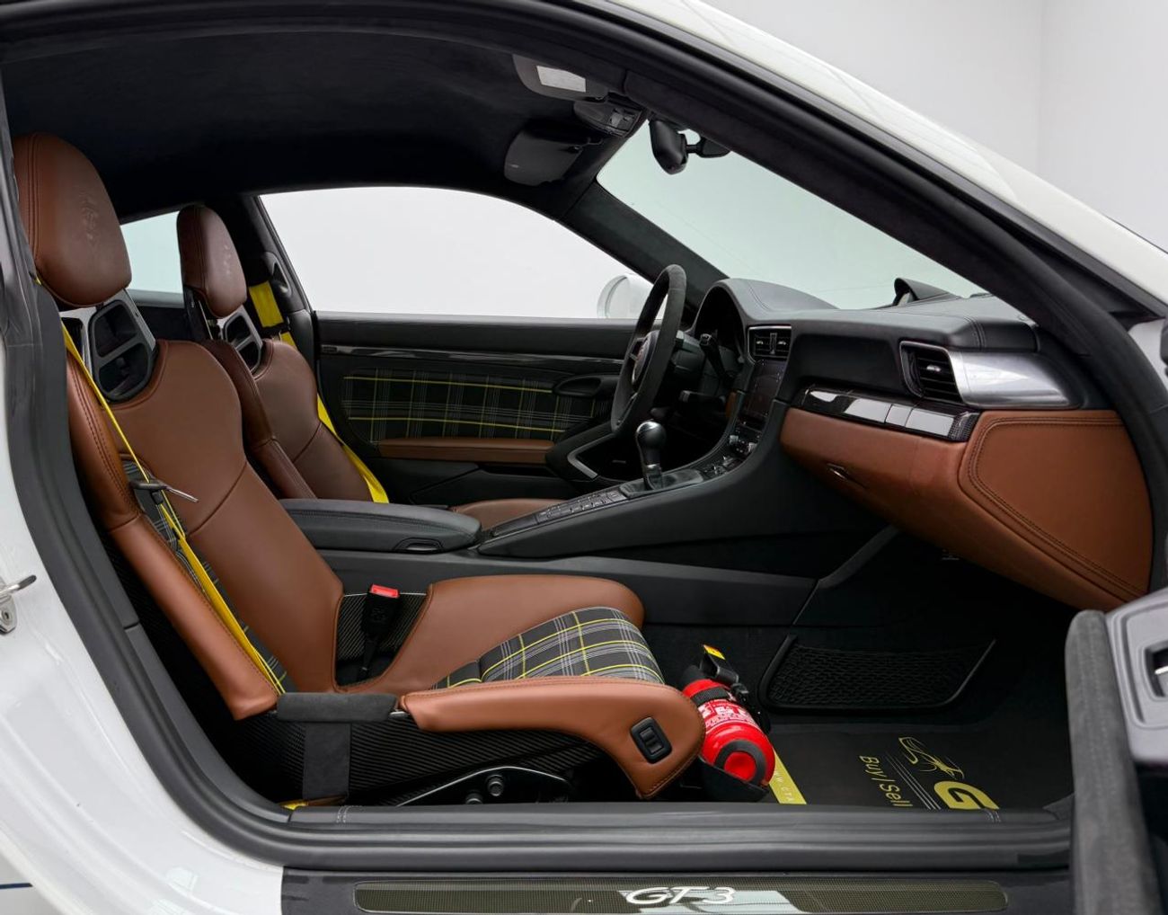 Porsche 911 GT3 3.8L (492 HP)