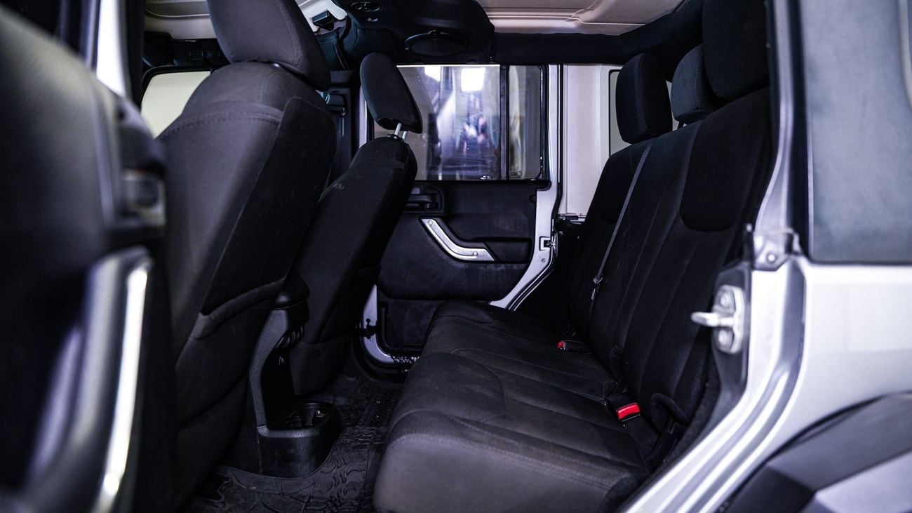 جيب رانجلر Unlimited Sport 3.6L A/T