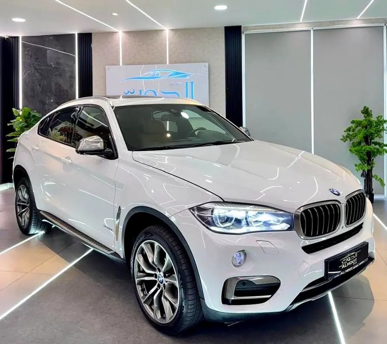 BMW X6 SPECIAL X6M V8 || WELL MAINTAINED || RADAR || TOP RANGE || TOP OPTIONS || GCC || LOW MILEAGE