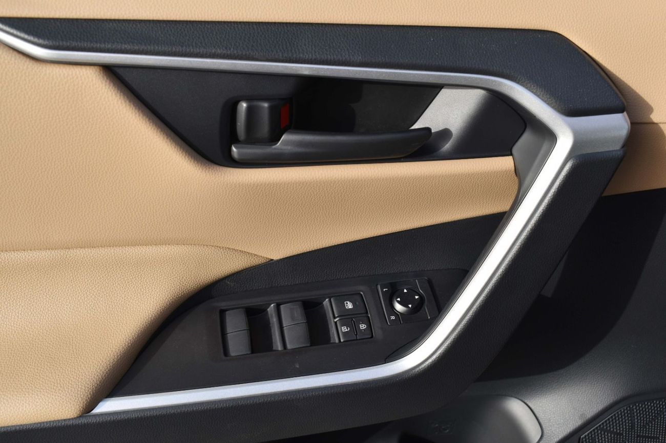 تويوتا راف ٤ 2.5L HEV