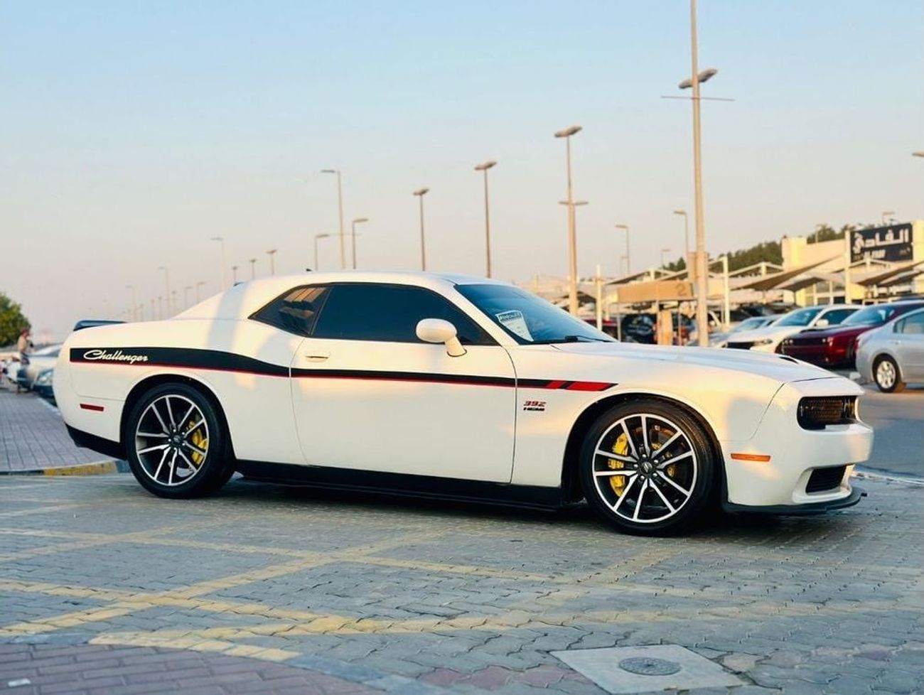 دودج تشالينجر SRT 6.4L TA EDITION | Monthly AED 2320/- | 0% DP | Sunroof | Big Screen | # 15953
