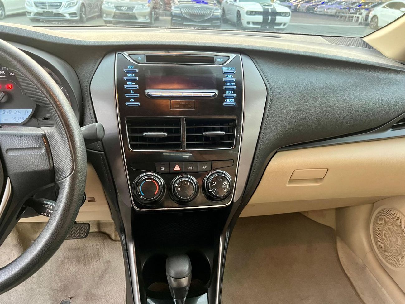 Toyota Yaris 1.5L E warranty one year bank financie available 0 dawon payment