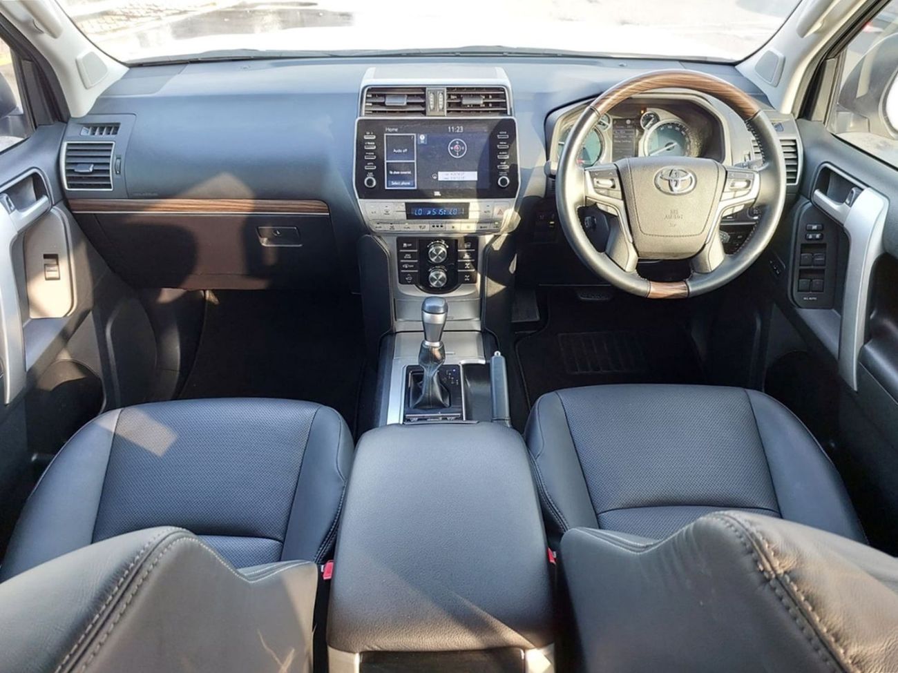 Toyota Prado TOYOTA LAND CRUISER PRADO (KAKADU) RIGHT HAND DRIVE(PM21972)