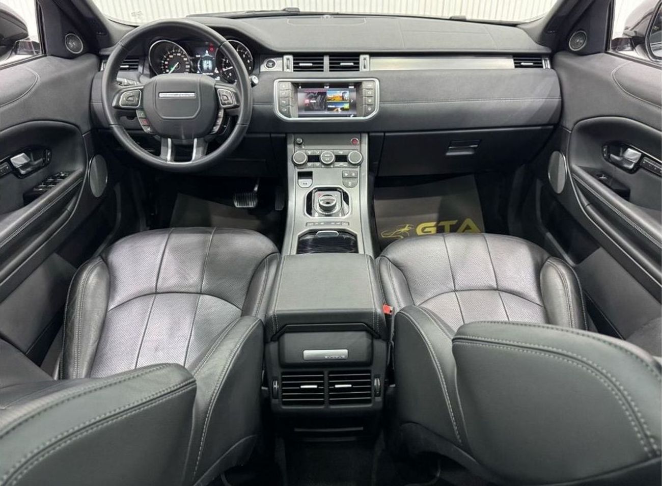 لاند روفر رانج روفر إيفوك Dynamic 2019 Range Rover Evoque Dynamic, Warranty, Full Range Rover Service History, GCC