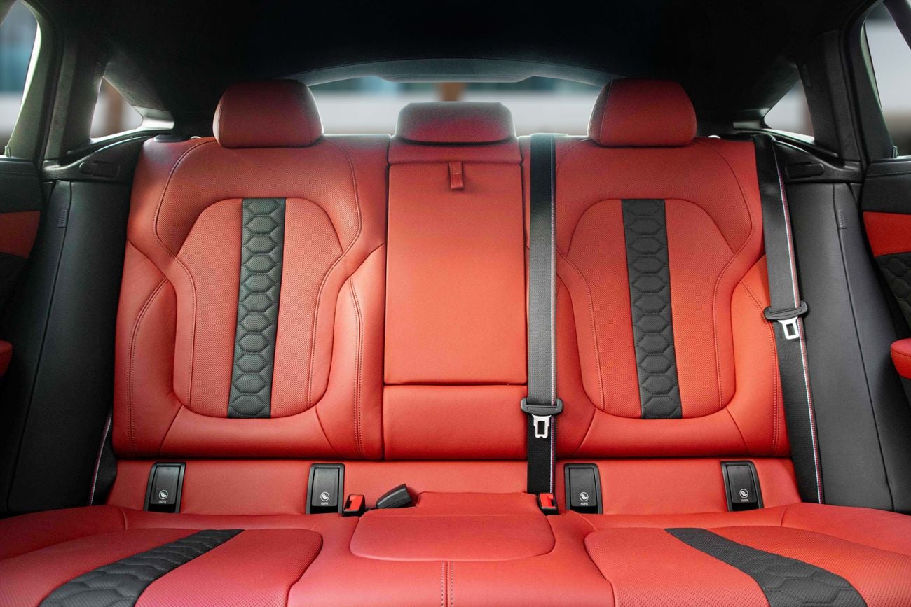 BMW X6 X6 M Competition | 8,813 P.M | 0% Downpayment | BMW Warranty & Service!