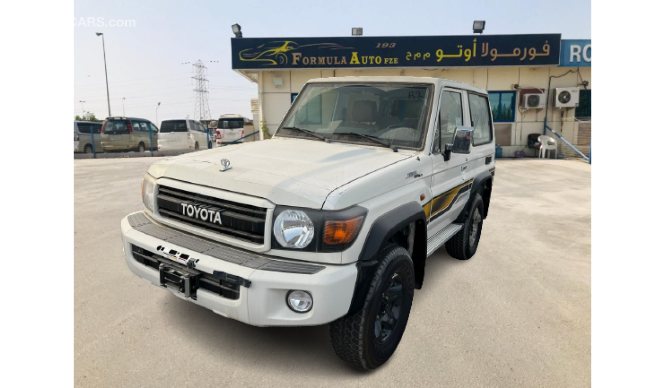 Toyota Land Cruiser Hard Top 4.0L V6 // 2022 // 70TH ANNIVERSARY FULL OPTION // SPECIAL OFFER // BY FORMULA AUTO // FOR EXPORT