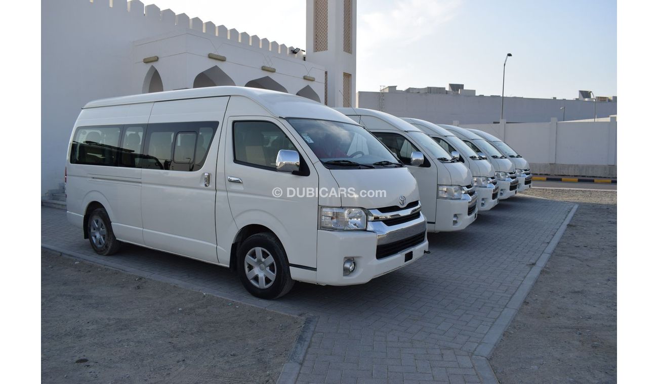 Toyota Hiace Commuter GLX High Roof Toyota Hiace Highroof GL, Model:2017.Excellent condition