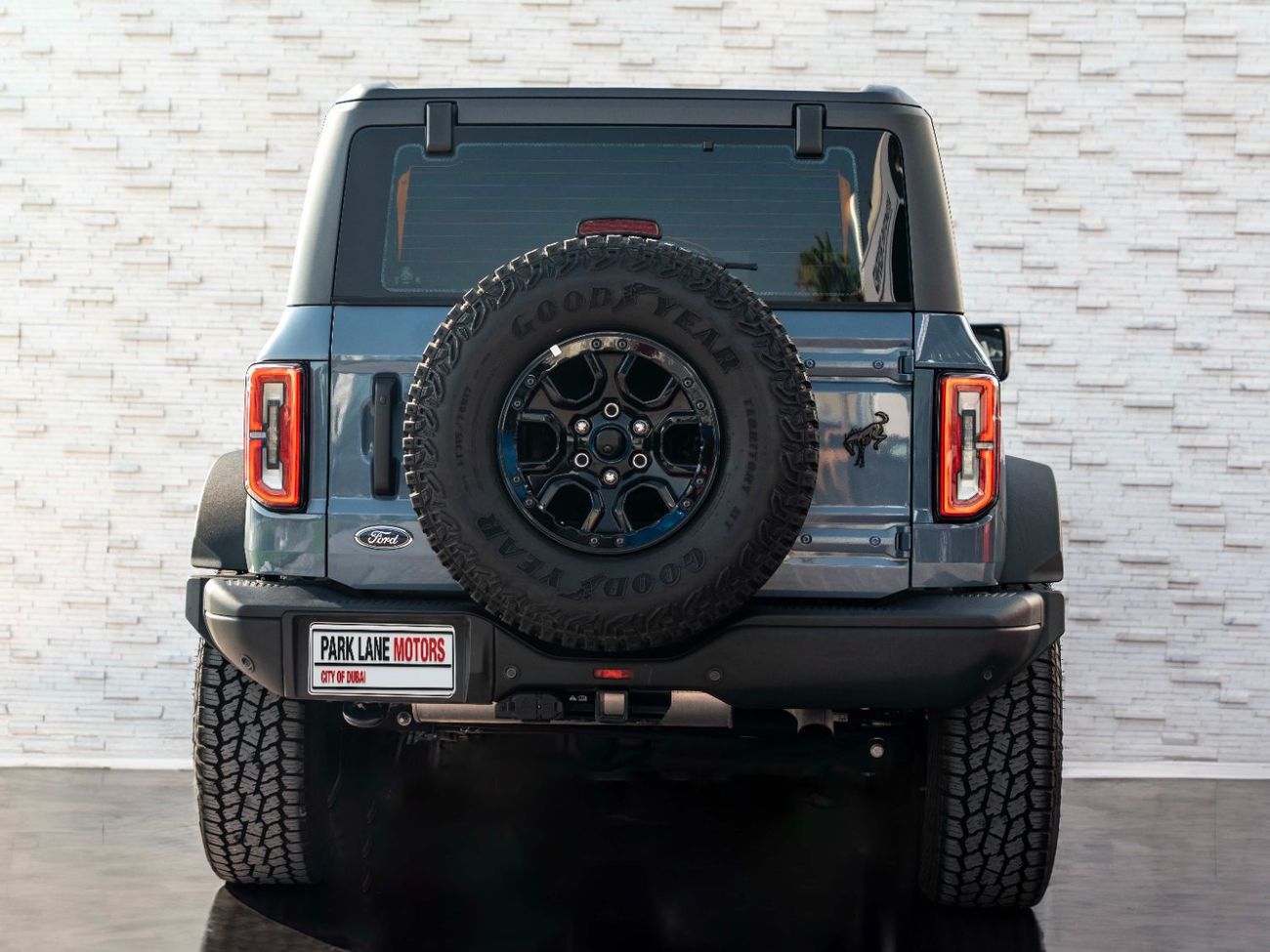 فورد برونكو Wildtrak 2.7L (5 Seater)