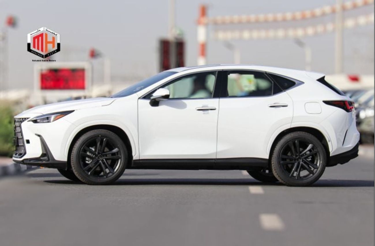 لكزس NX350 Lexus NX350h Standard Hybrid 2026 – هايبرد ستاندرد | فتحة سقف | أبيض خارجي | داخلية حمراء