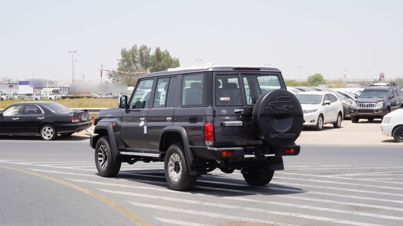 Toyota Land Cruiser 70