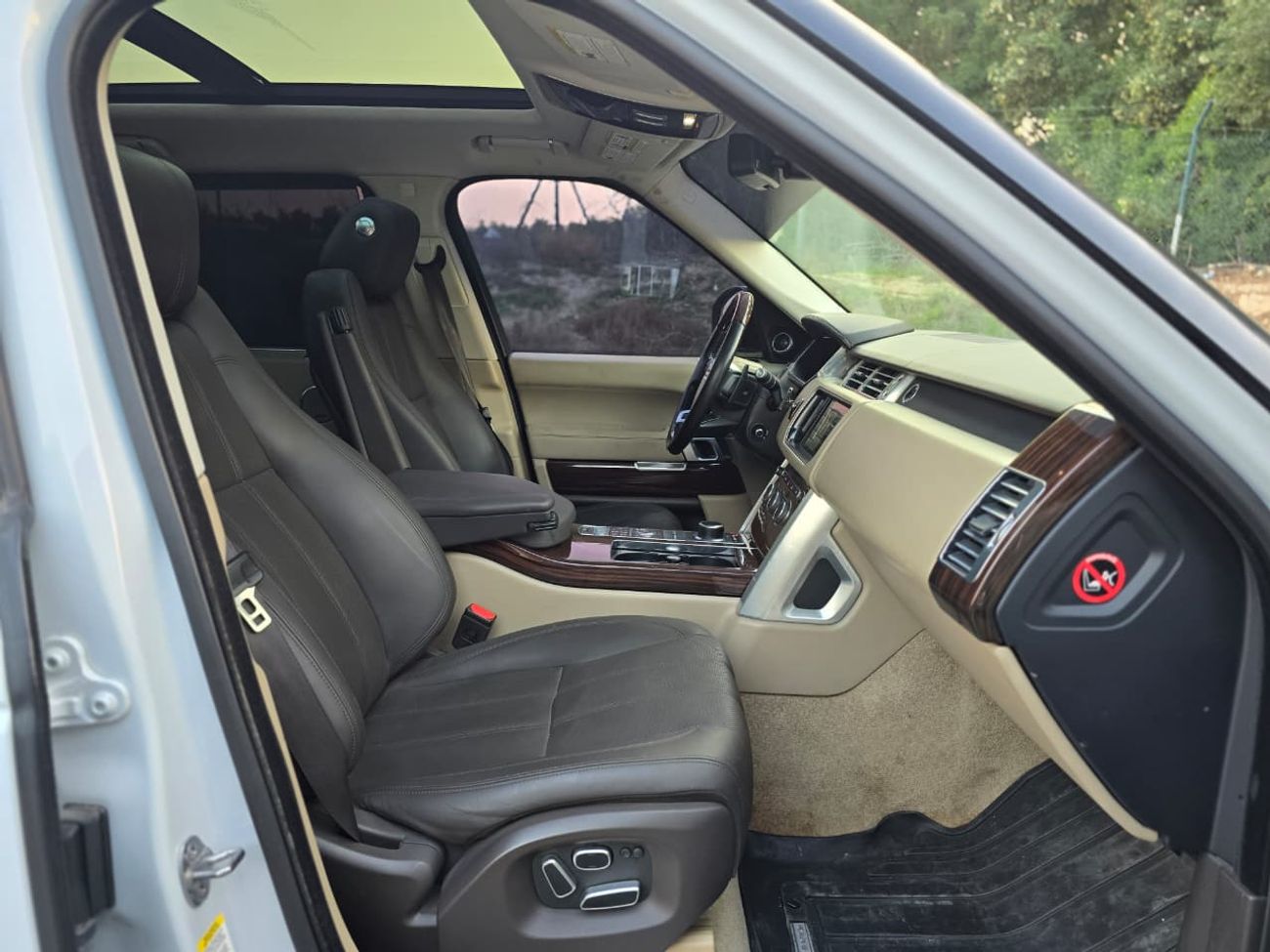 Land Rover Range Rover Supercharged 5.0L RANGE ROVER VOGUE L 2015 PERFECT CONDITION IN SIDE OUT SIDE