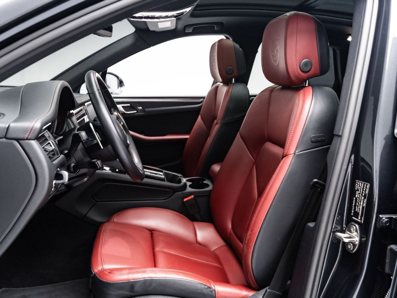 Porsche Macan STD BUY NOW, PAY 2027 | THE BLACKLINE STANDARD | 2024 Porsche Macan, 2.0L TC I4, 4WD, 248 bhp, 7 Spe
