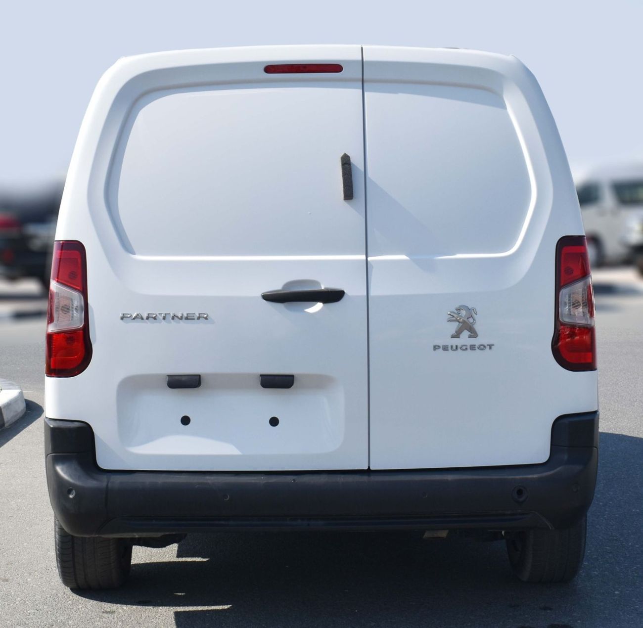 Peugeot Partner Peugeot Partner van, 1.6L Manual Transmission- 2024