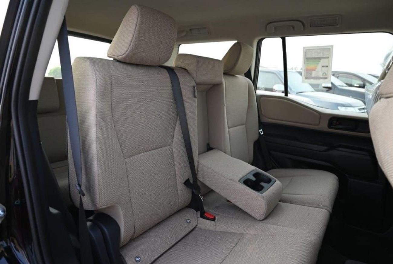 تويوتا برادو TXL1 2.4L Turbo 7-Seat Automatic