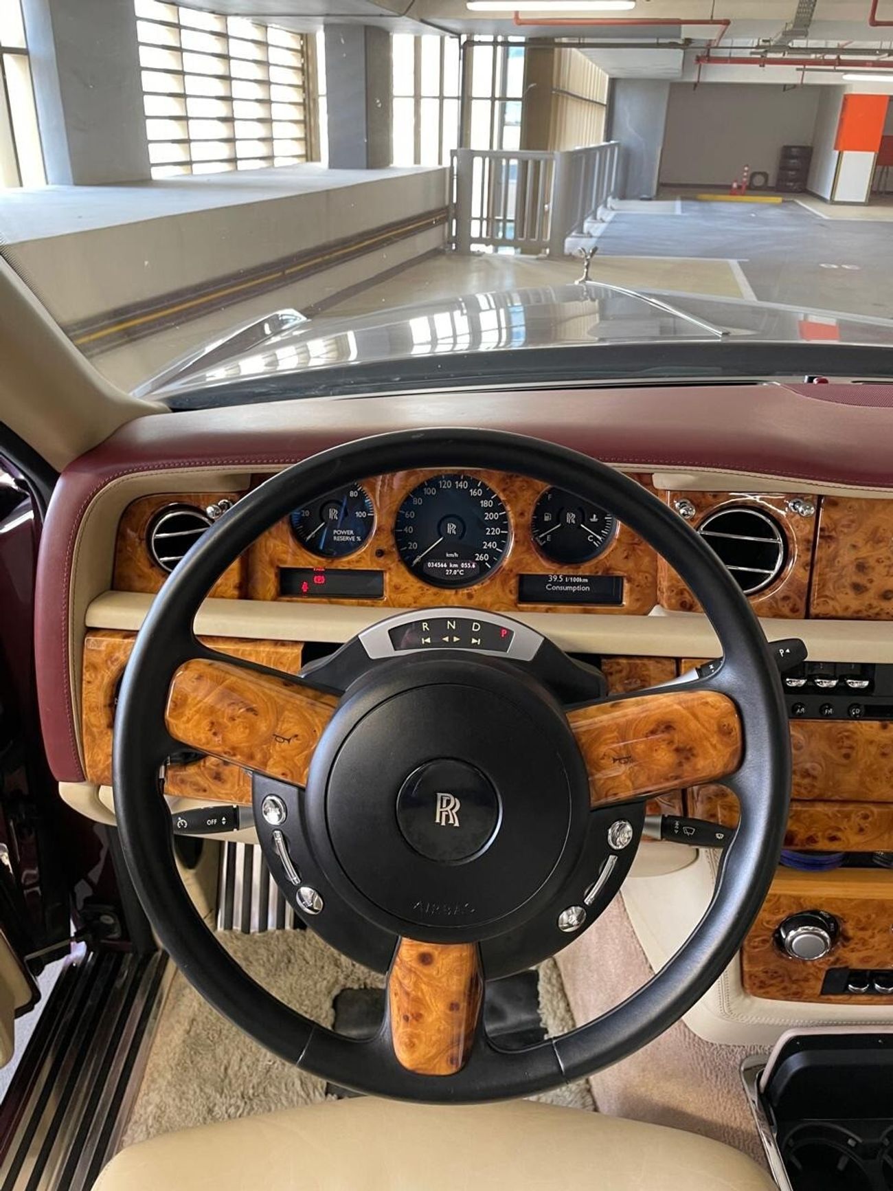 رولز رويس فانتوم Phantom Sedan 4-Door