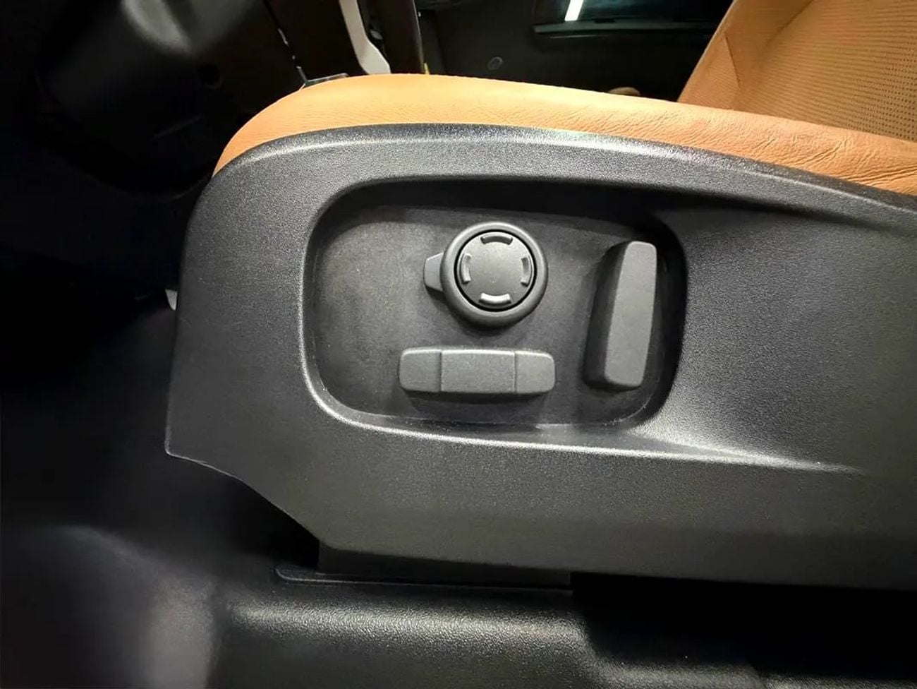 Land Rover Defender 110 X-DYNAMIC HSE P400
