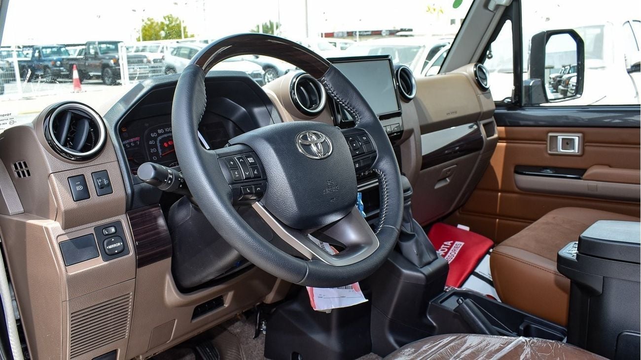 Toyota Land Cruiser 70 4.0L V6 A/T