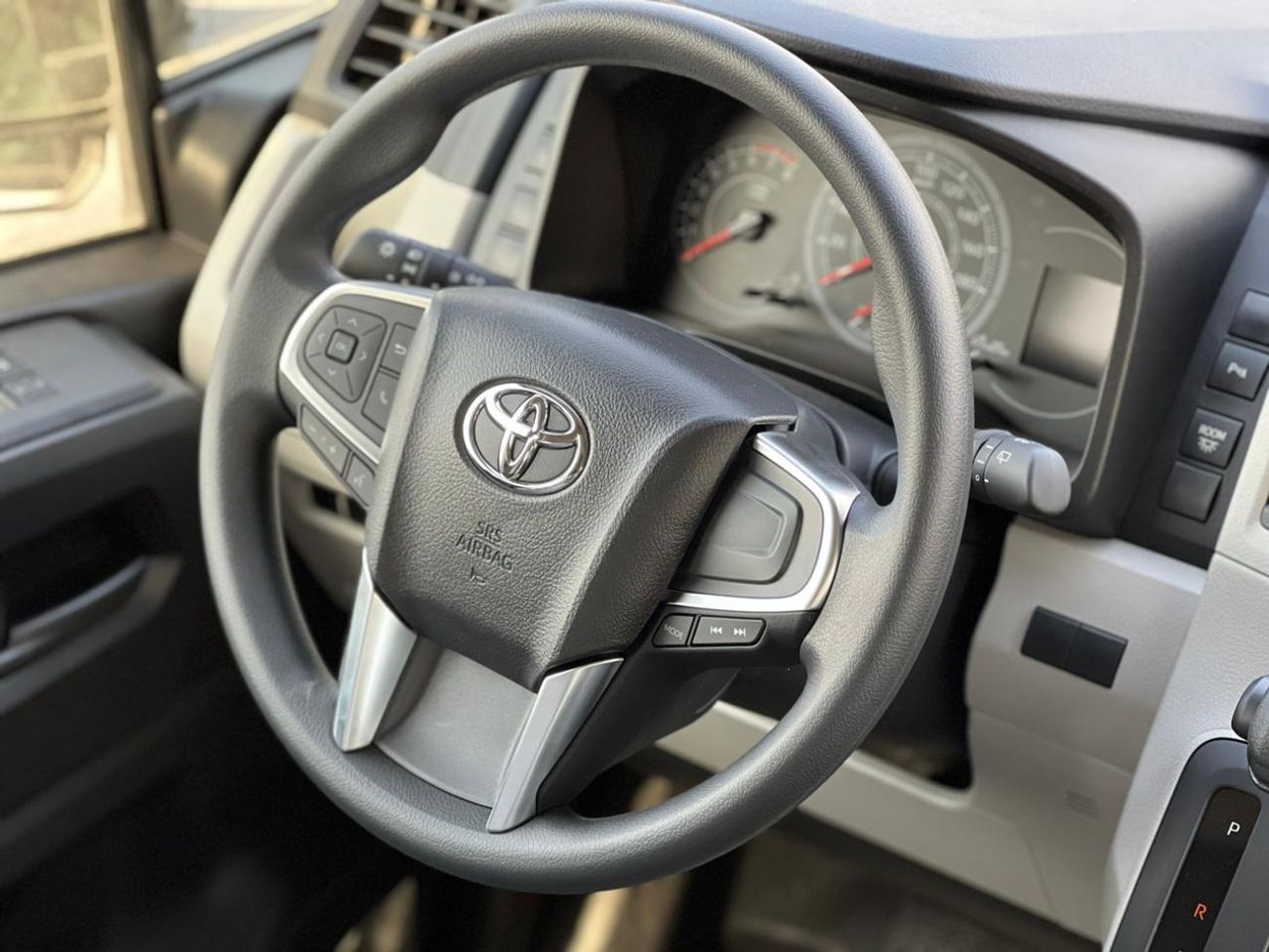 Toyota Hiace GL 3.5L PTR A/T // 2026 // WITH DVD & CAMERA BACK , AUTOMATIC SIDE DOOR  // SPECIAL OFFER // BY FORM