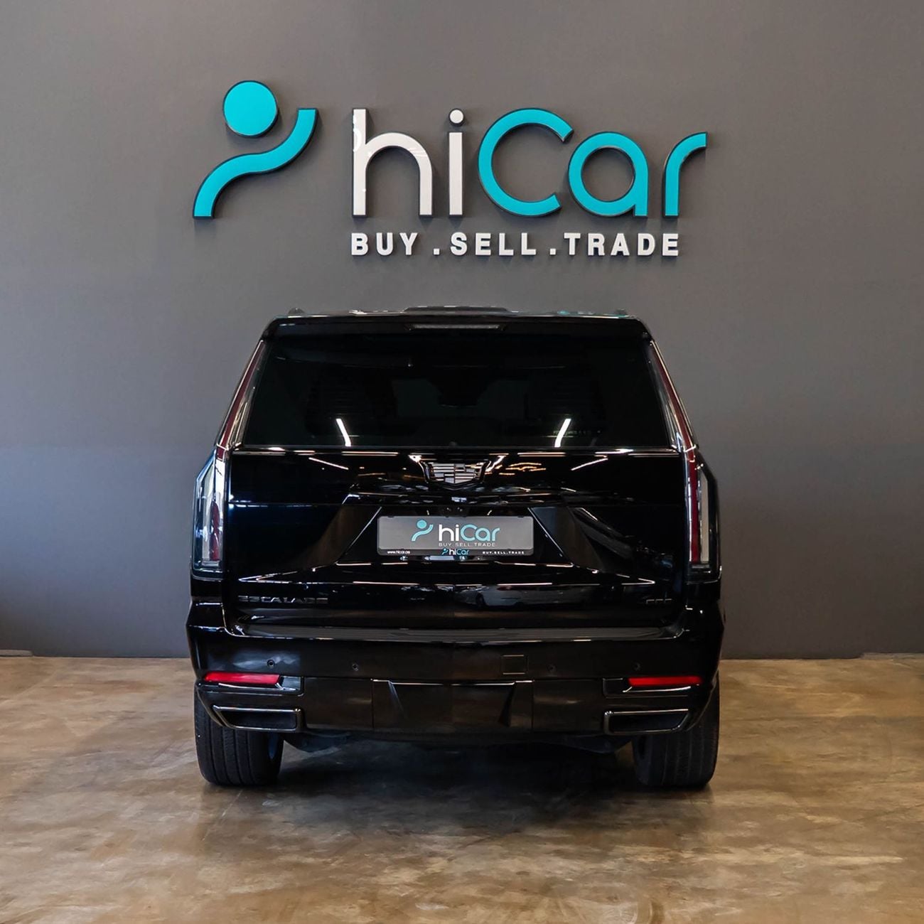Cadillac Escalade AED 8,432 P.M • 0% Downpayment • Cadillac Escalade Sport Platinum • Agency Warranty