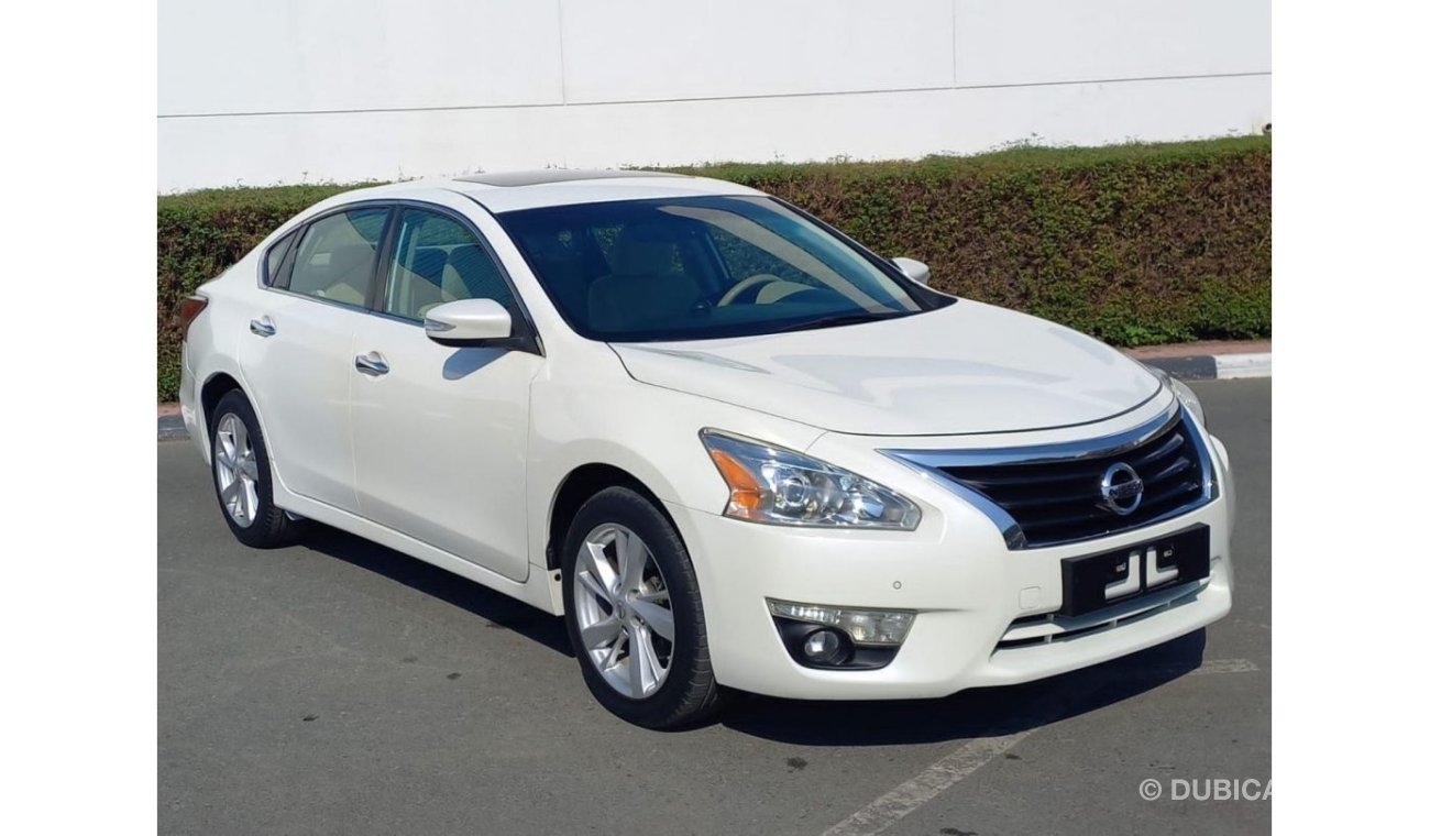 Nissan Altima EXCELLENT CONDITION NISSAN ALTIMA SL 2016 MODEL WHITE COLOUR 815 AED ONLY MONTHLY