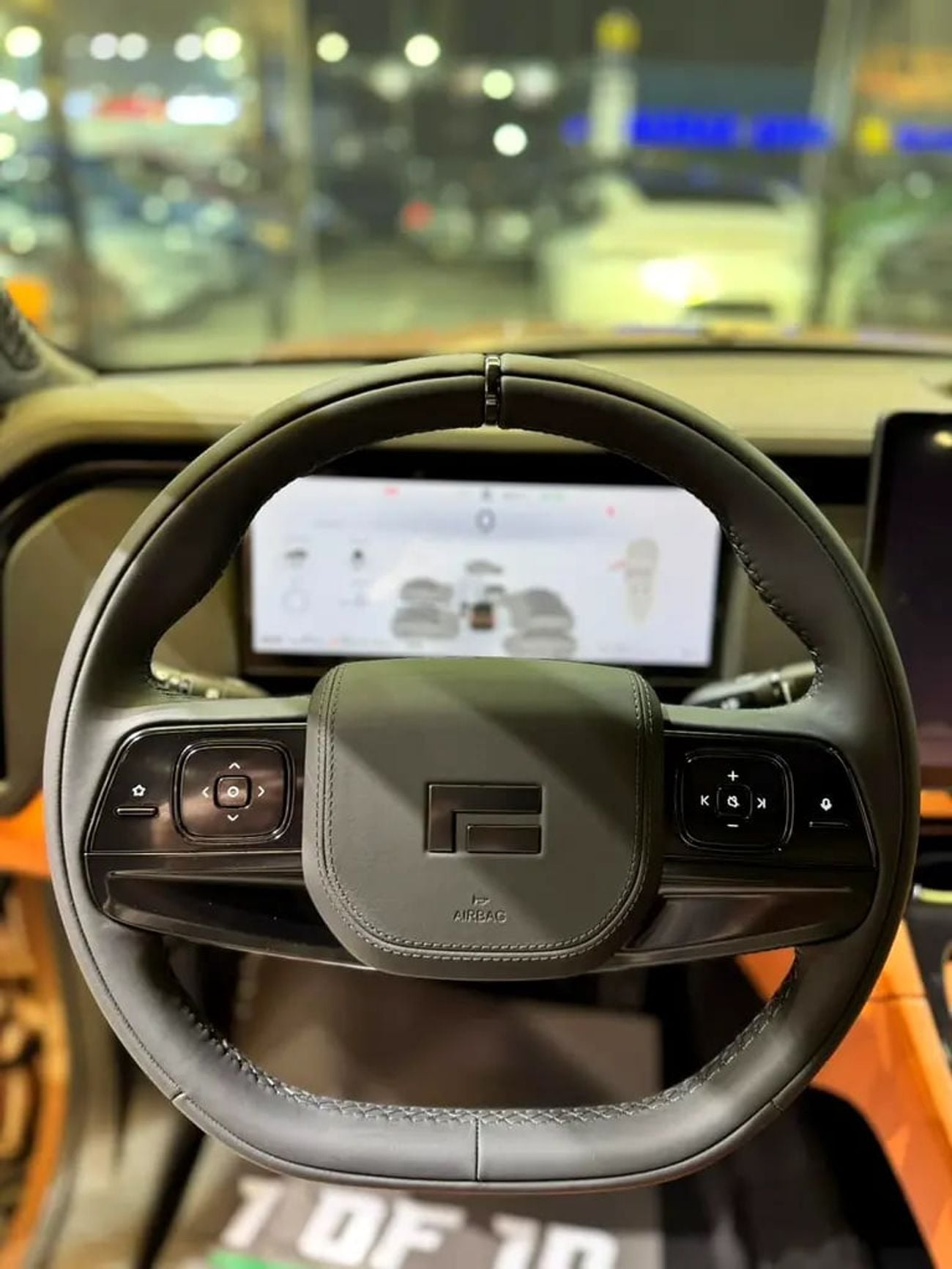 روكس أداماس فيرست كلاس 7 SEATER