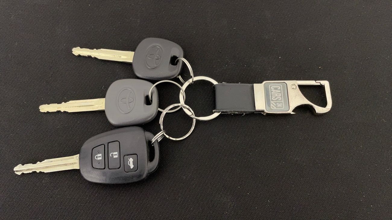 تويوتا يارس SE 1.5 | بدون دفعة مقدمة | اختبار القيادة في المنزل