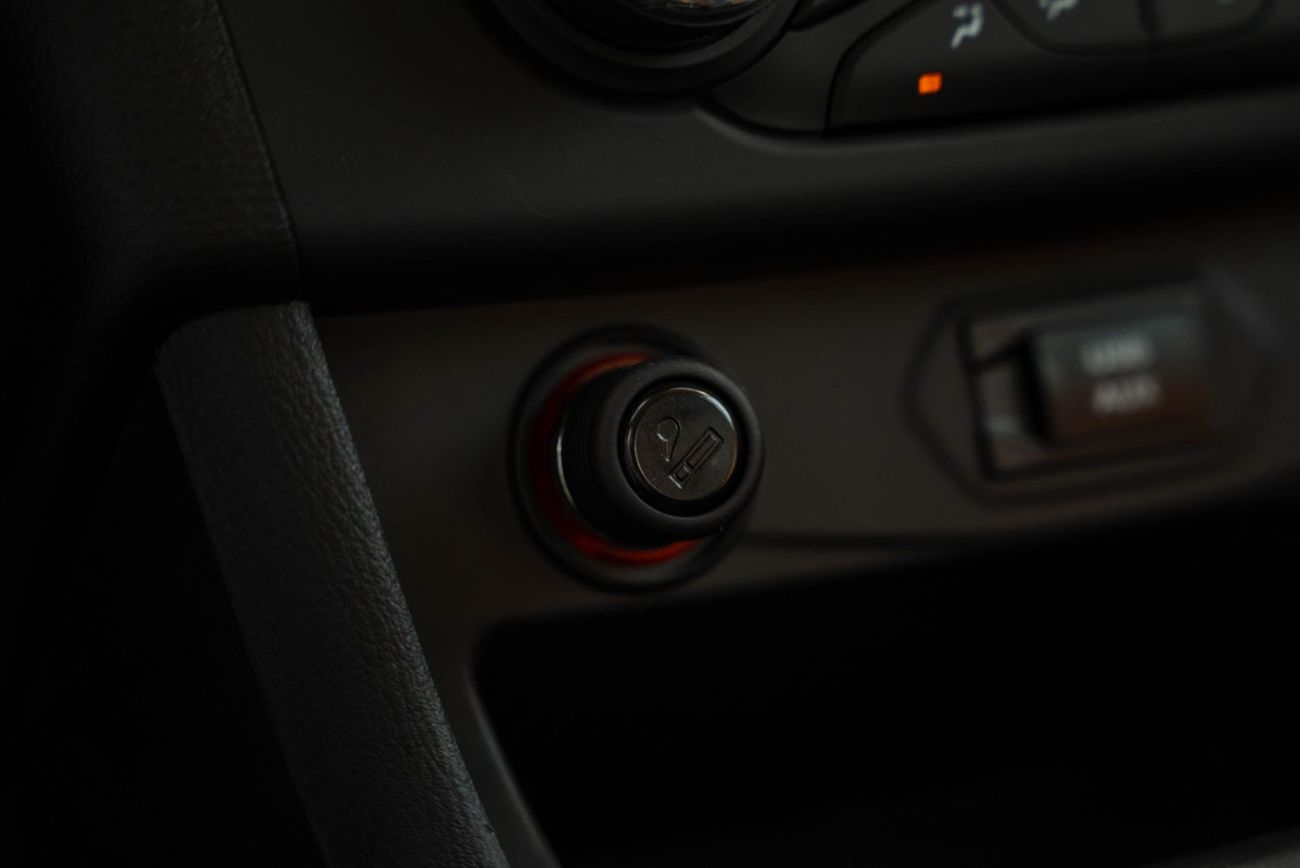 زي اكس تيرالورد 2026 Brand New Manual Transmission GCC 2.4L Petrol Warranty/Service