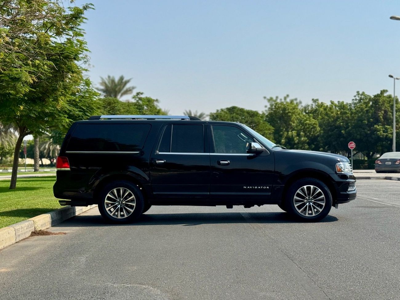 Lincoln Navigator L Reserve 3.5L (385 HP)