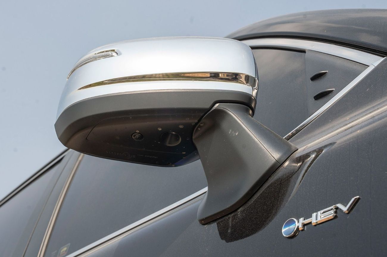 تويوتا لاند كروزر 2026 Toyota LC300 VXR 3.5L Hybrid AT (Black -red)