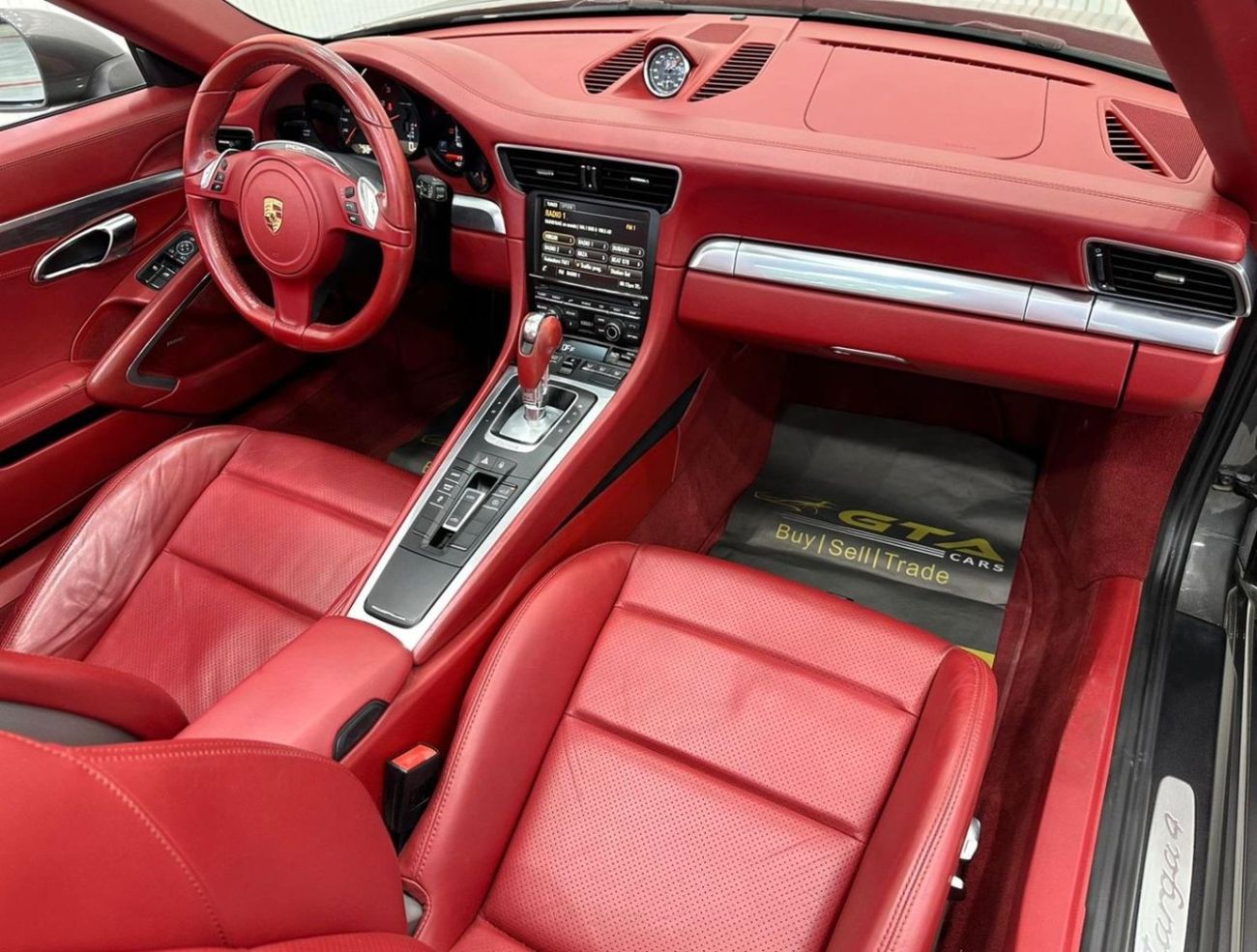 بورش 911 Targa 4 3.4L 2015 Porsche 911 Targa 4, Full Service History, Excellent Condition, GCC